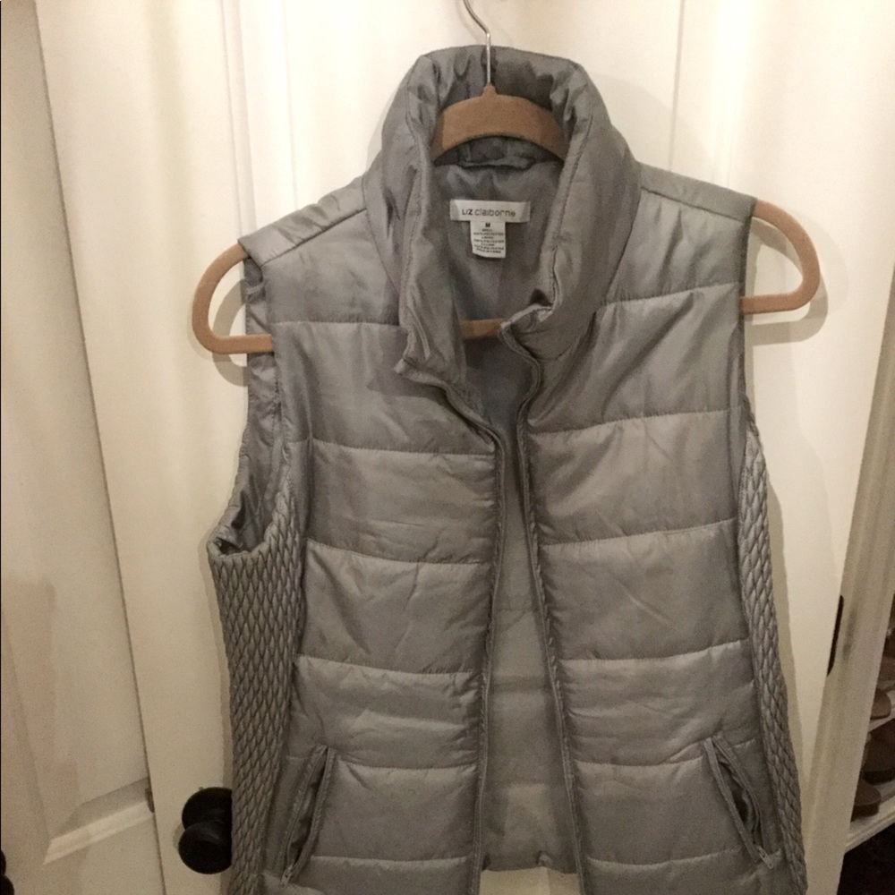 Liz Claiborne Puffer Vest Medium